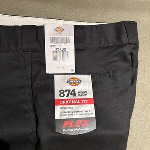 New men’s Dickies 874 Flex Work Pants in black - size 33x32